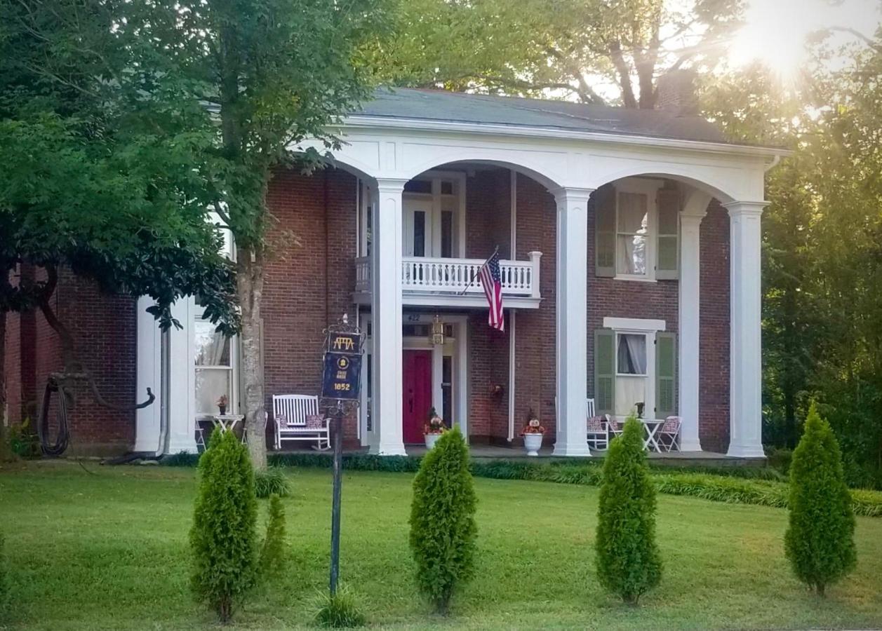 Belmont Inn Shelbyville Exterior photo