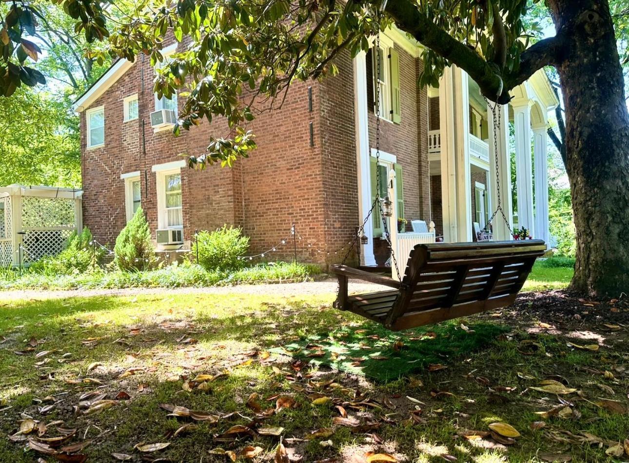 Belmont Inn Shelbyville Exterior photo